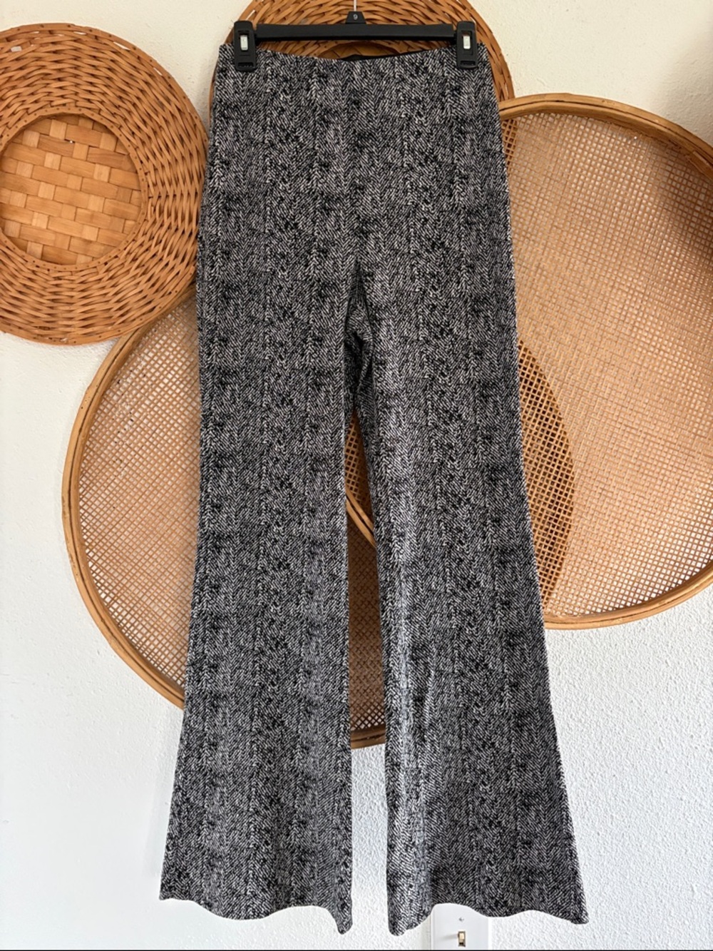 Express High-Waist Black & White Tweed Flared Stretch Pants size small